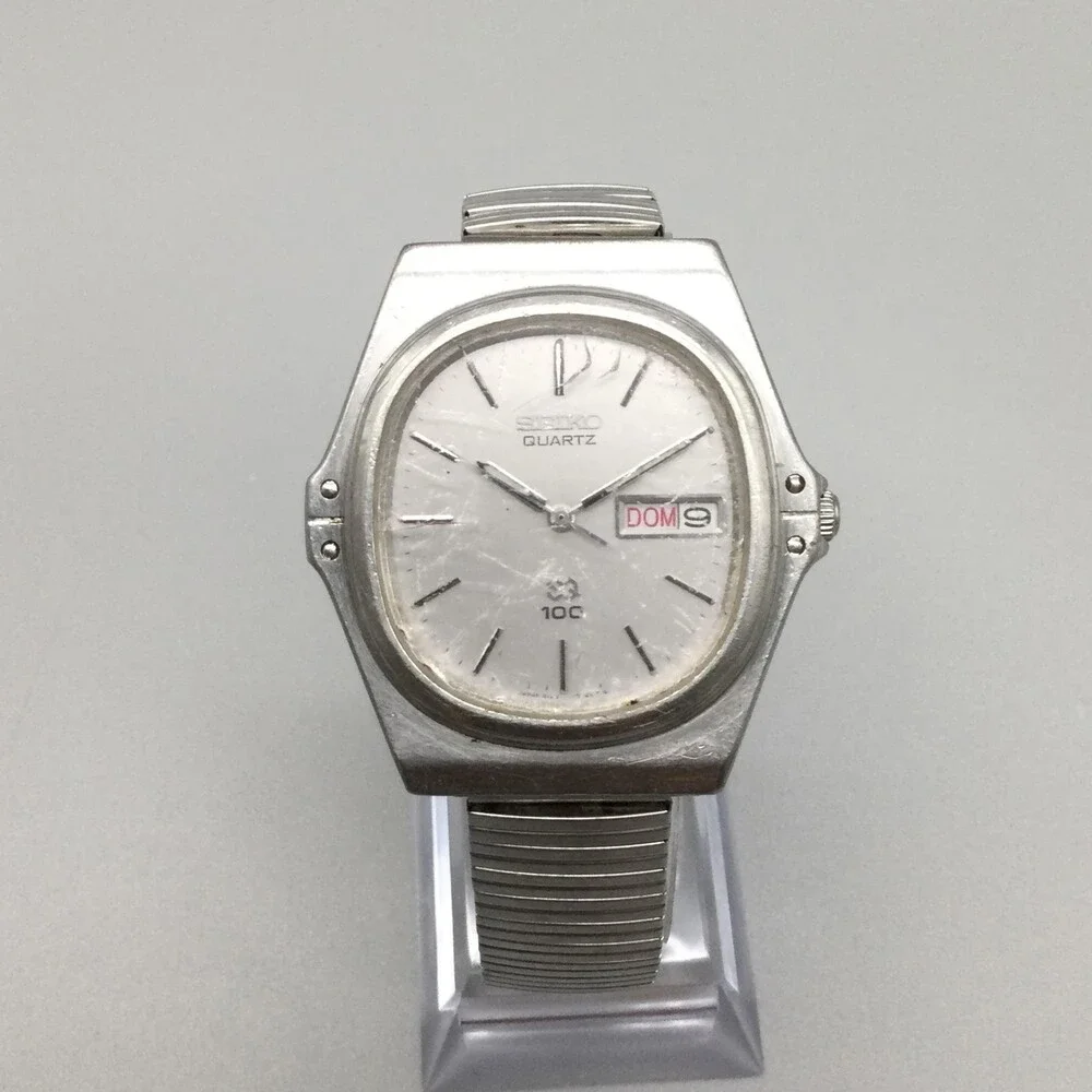 Vintage Seiko 8125-5090 Mens Watch 36mm Silver Tone CRACKED CRYSTAL New Battery